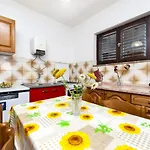 Helles Nur 800 Meter Zum Mit Meerblick, 2 Balkonen, Privatparkplatz Διαμέρισμα
