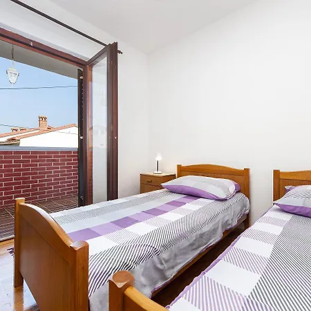 Apartment Helles Nur 800 Meter Zum Mit Meerblick, 2 Balkonen, Privatparkplatz *