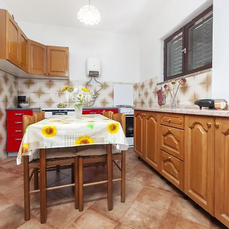 Apartment Helles Nur 800 Meter Zum Mit Meerblick, 2 Balkonen, Privatparkplatz *